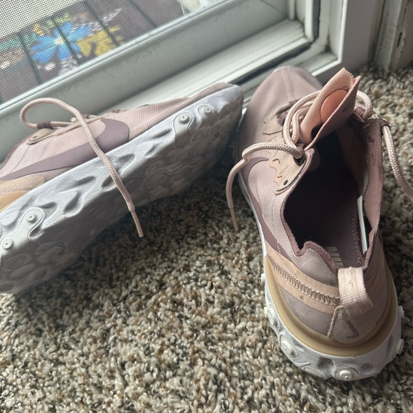 Nike React - Picture 4 of 6